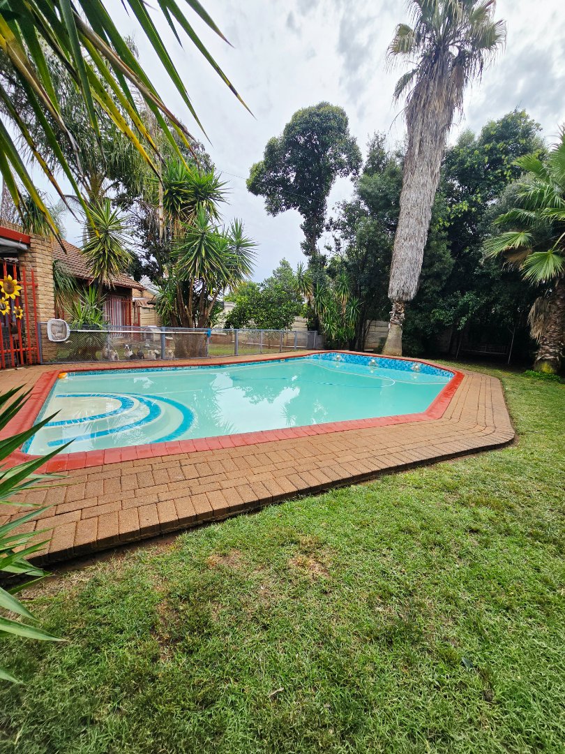 3 Bedroom Property for Sale in Flimieda North West